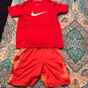 Boys size small Nike Dri-Fit outfit. Used